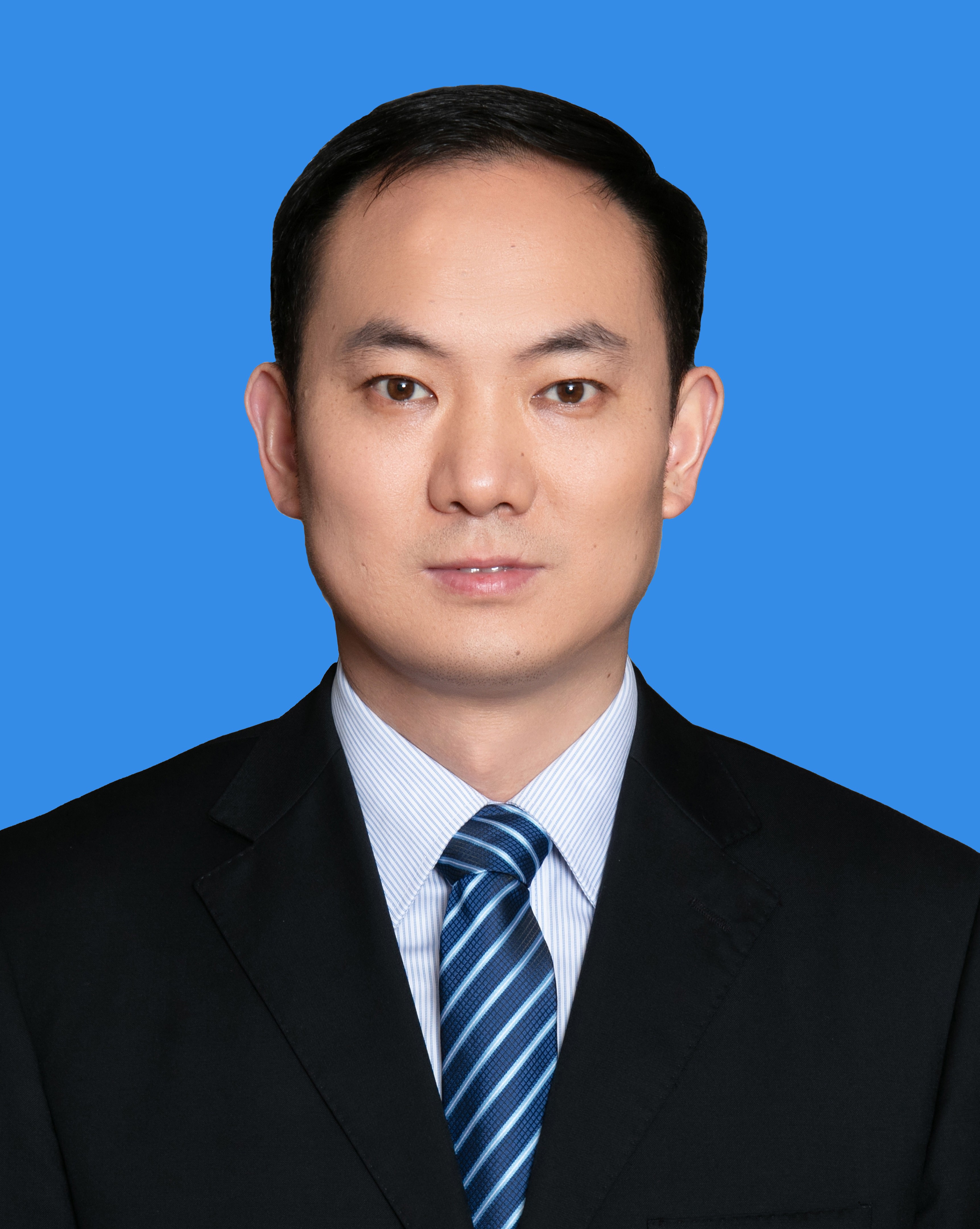 魏伟